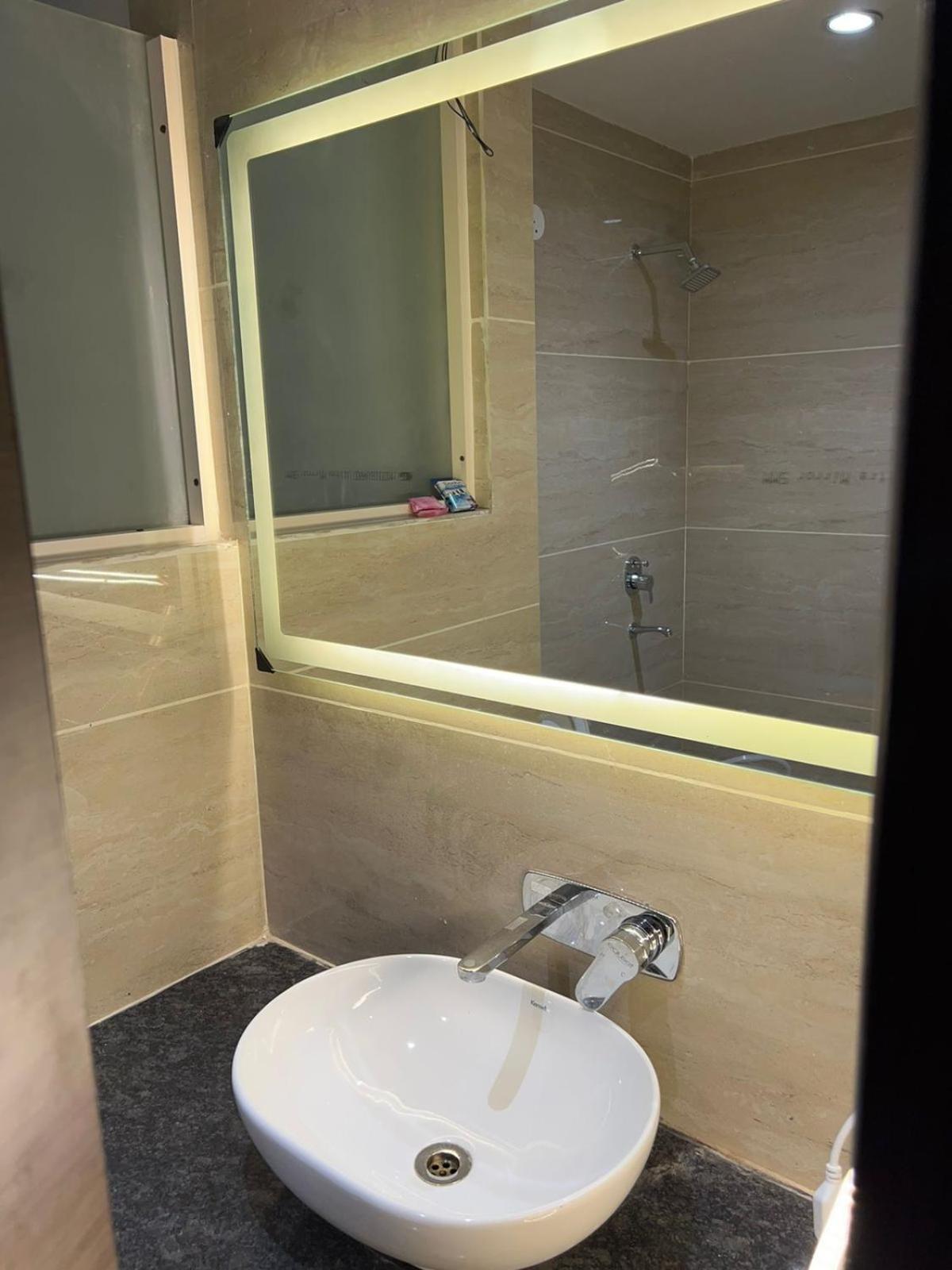 Hotel Skylark & Banquet Palwal Εξωτερικό φωτογραφία