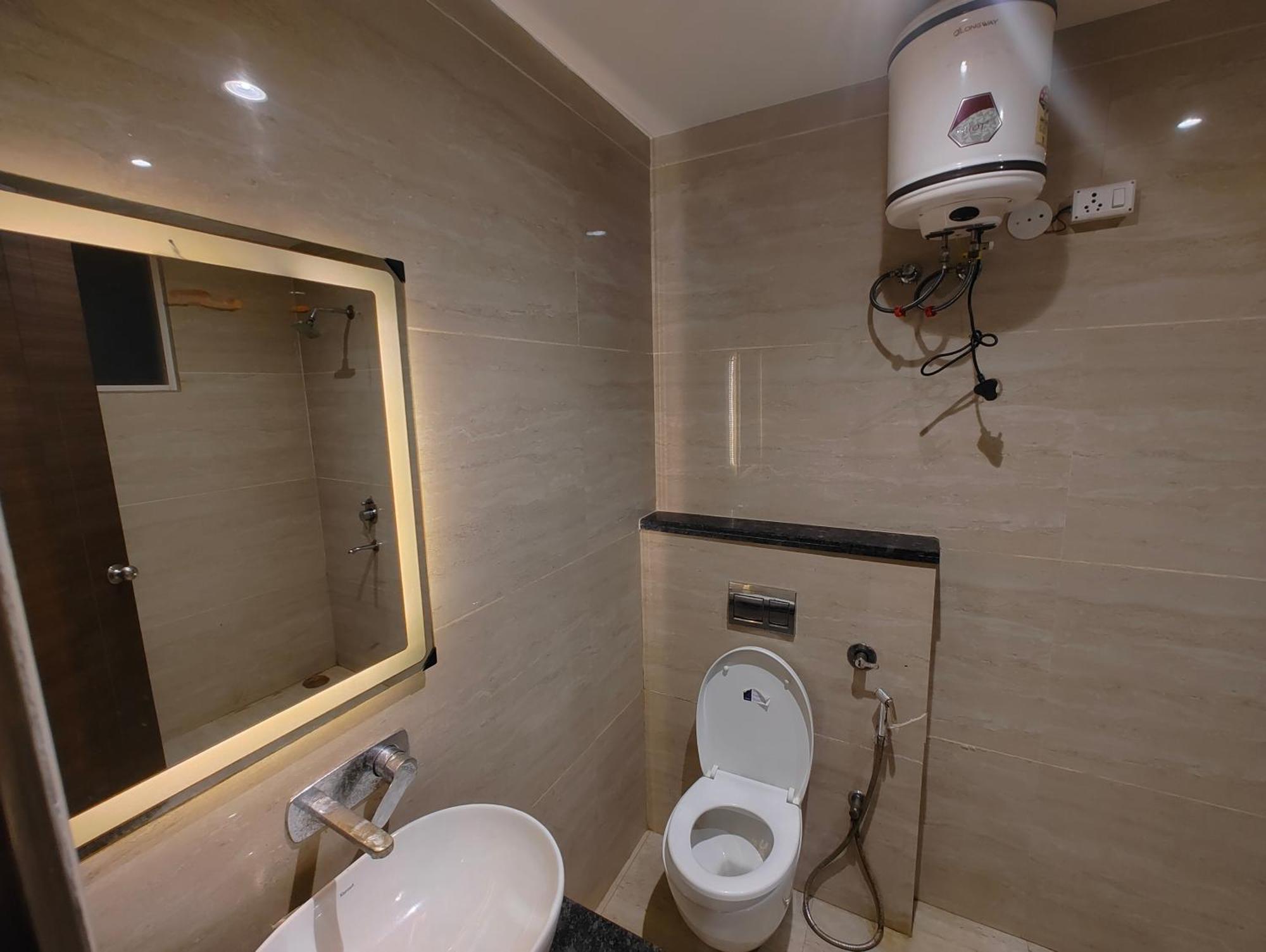 Hotel Skylark & Banquet Palwal Εξωτερικό φωτογραφία